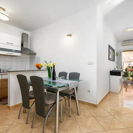 בית הארחה Bozica House With 3*