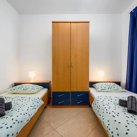Bozica House With 3* Murine