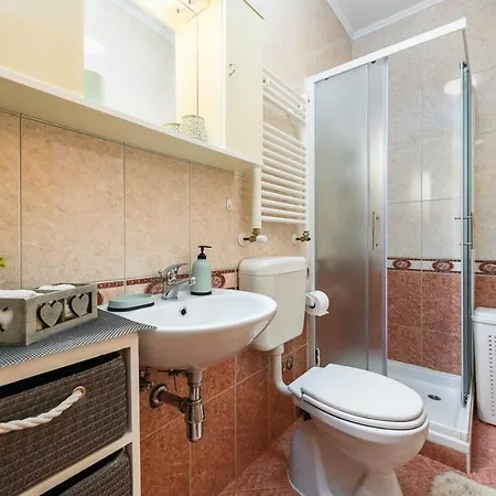 Bozica House With 3*