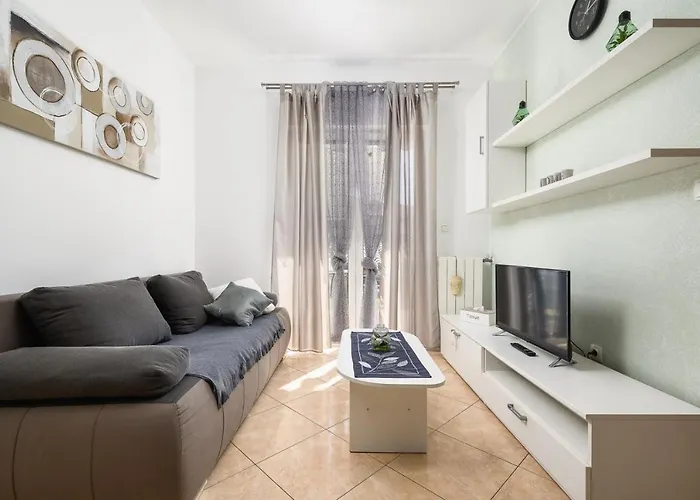 게스트하우스 Bozica House With 4*