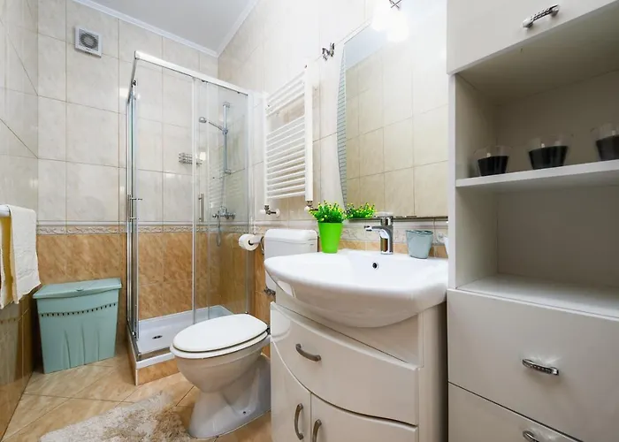 Bozica House With 4*