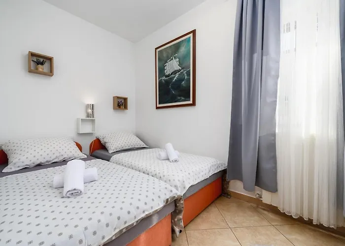 Bozica House With Murine