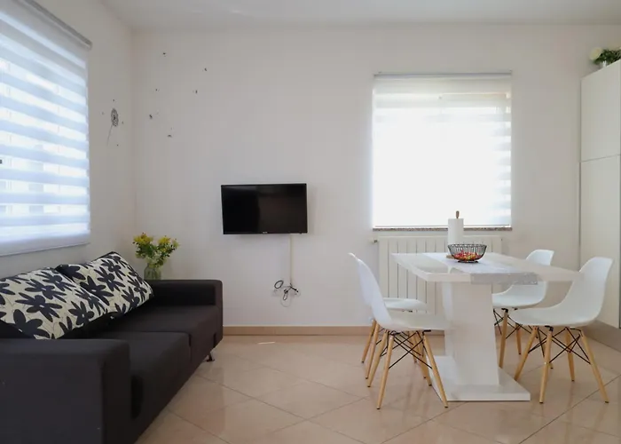 Bozica House With 4* Murine